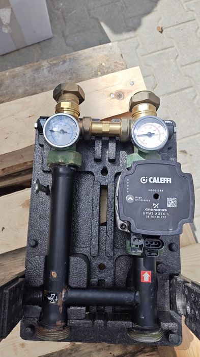 Caleffi. Grupa pompowa