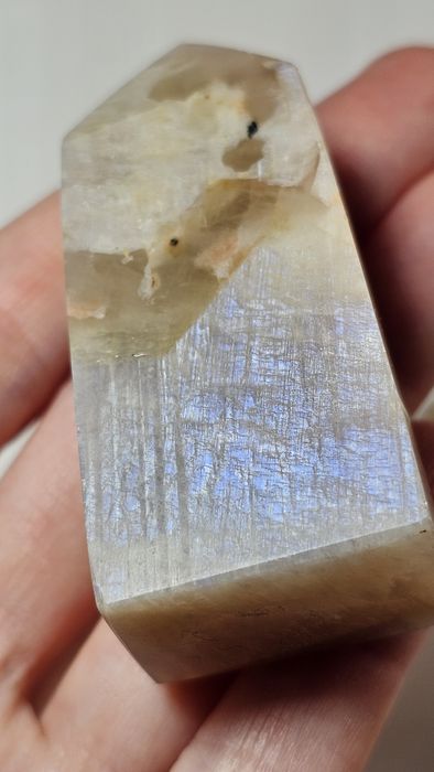 Naturalny Kamień Księżycowy 66g.