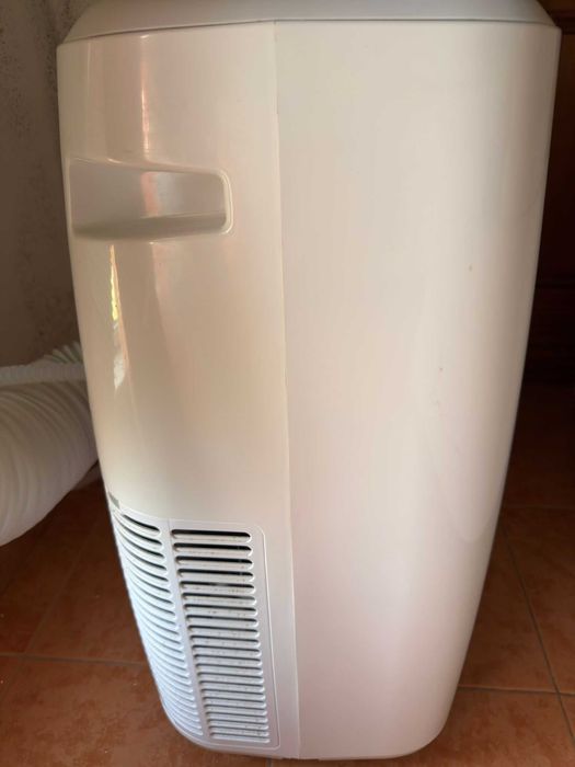 Ar Condicionado Portátil BEKO BP112H c/ Wifi (18 m² - 12000 BTU - Branco) - Pouco uso