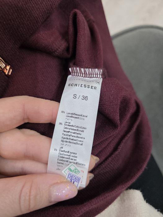 Nowa rozpinana bluza burgundowa S Schiesser