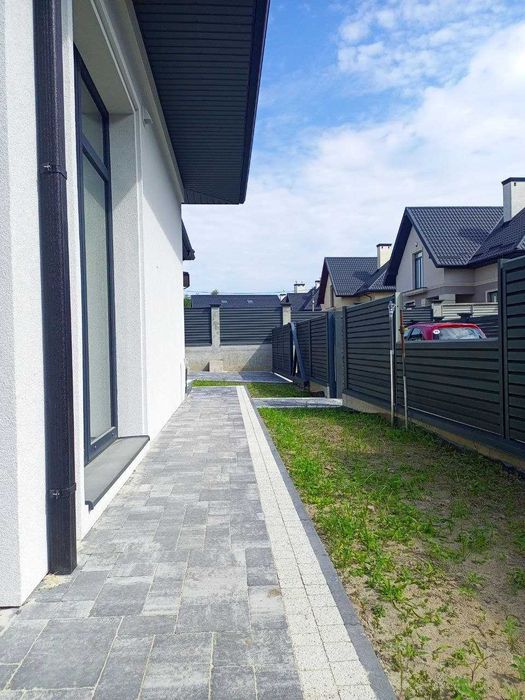 Продаж сучасного одноповерхового котеджу у с.Конопниця