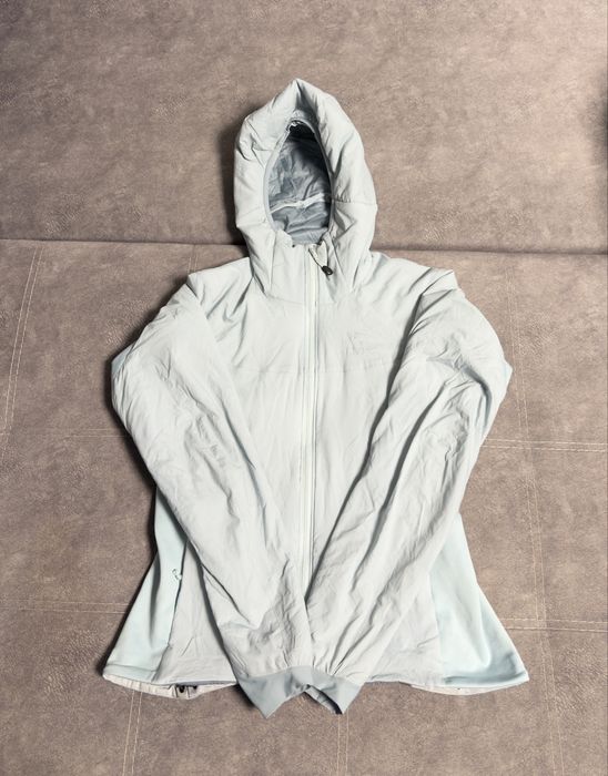 Жіноча куртка Arc’teryx  Atom LT Hoody Womens