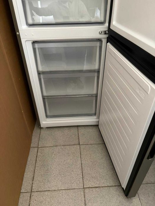 Frigorífico combinado CANDY Fresco 300