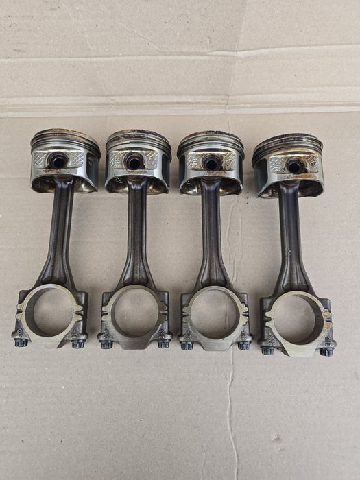 Шатуни поршня VW polo ludo 1.0