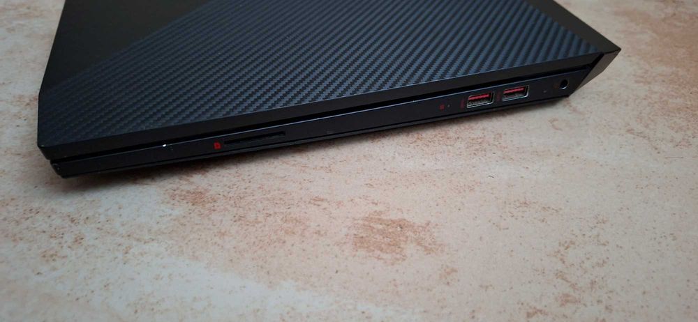 HP OMEN 15 CE061ND - i7-7700HQ/GTX1060/16GB/1TB/W11