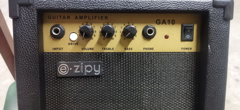 Amplificador de guitarra ( elétrica)