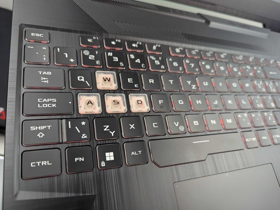LAPTOP GAMINGOWY Asus TUF F15 RTX 3050 i5-11400H 144 hz