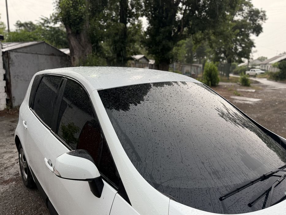 RENAULT MEGANE SCENIC  2012 р.в, рест к9к на механ-6