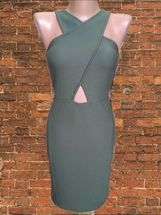 стильное приталенное платье сарафан для девочки 12-13 лет