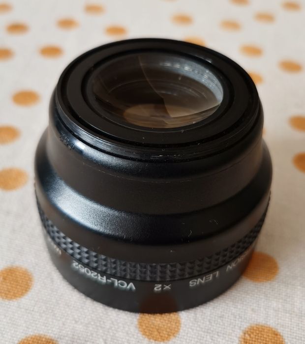 Lente de Conversão Tele 2x Sony VCL-R2052