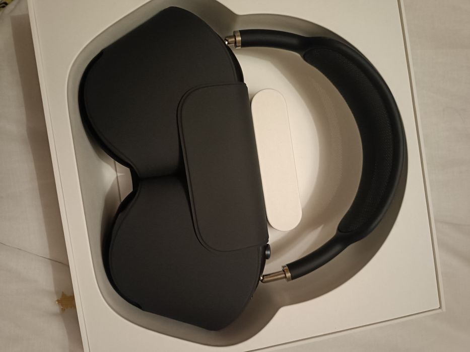 AirPods Max 2025 Apple