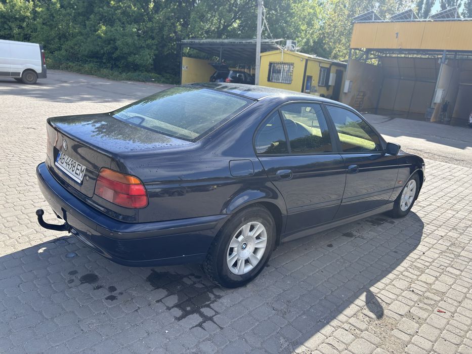 Продам бмв є 39