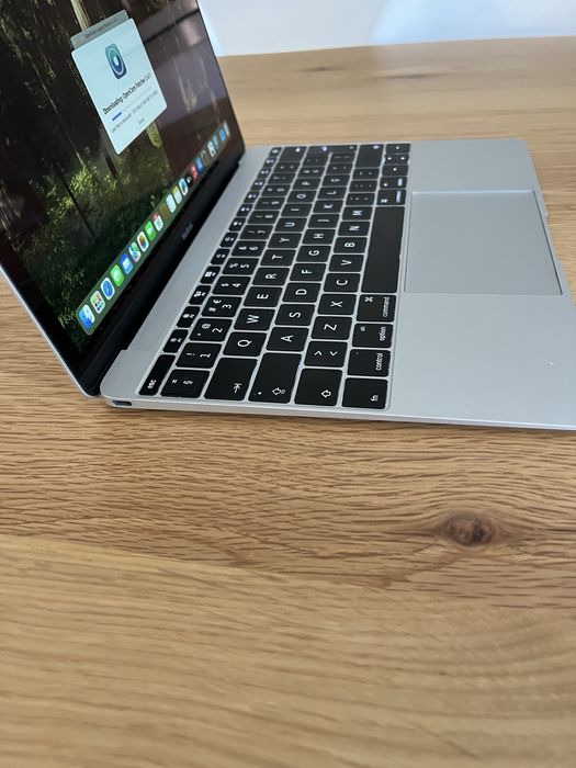 Macbook Air intel M3 | 8gb ram | 256gb ssd | 2016