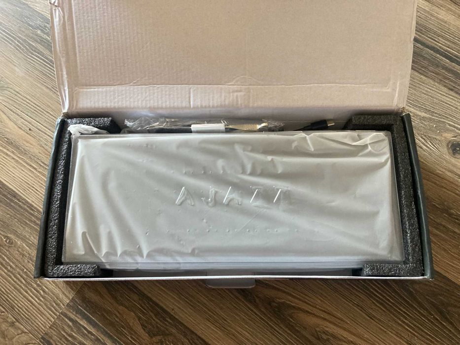 AJAZZ AK820 Повноцінна змінна клавіатура з підсвічуванням клавіш.