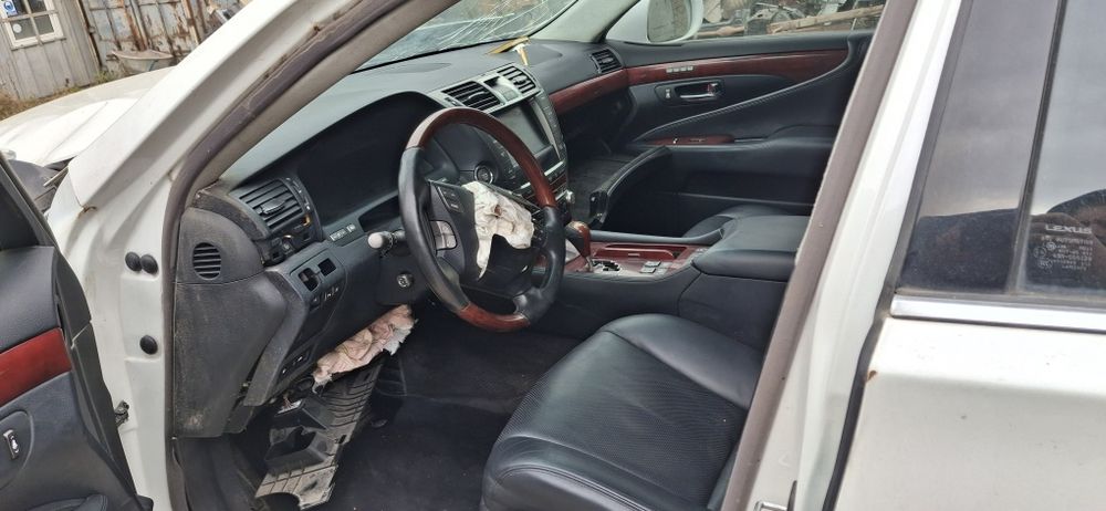 Lexus LS460 разбор