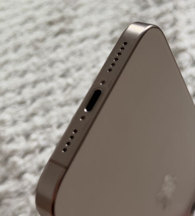 Iphone 16 Pro Max 256 GB Tytan Pustynny 91%