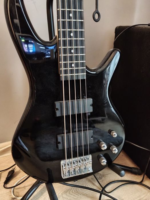 Gitara basowa, 5-strunowa, Ibanez GSR205 BK