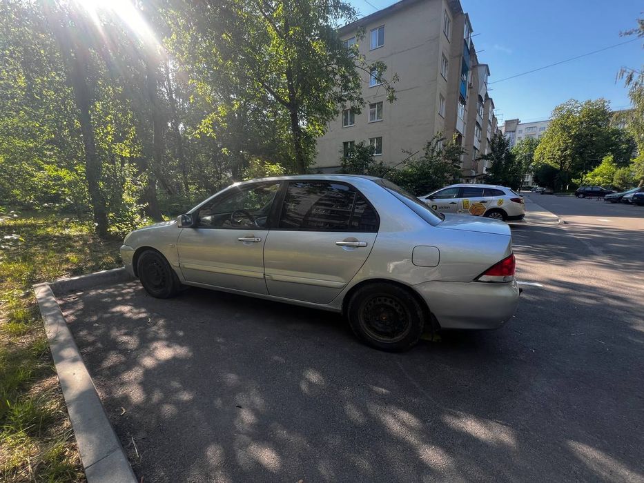 Mitsubishi lancer 9