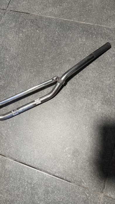 Volante mota cromado