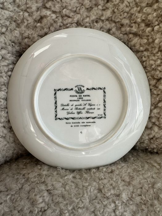 Pratos decorativos Vista Alegre, edições de Natal