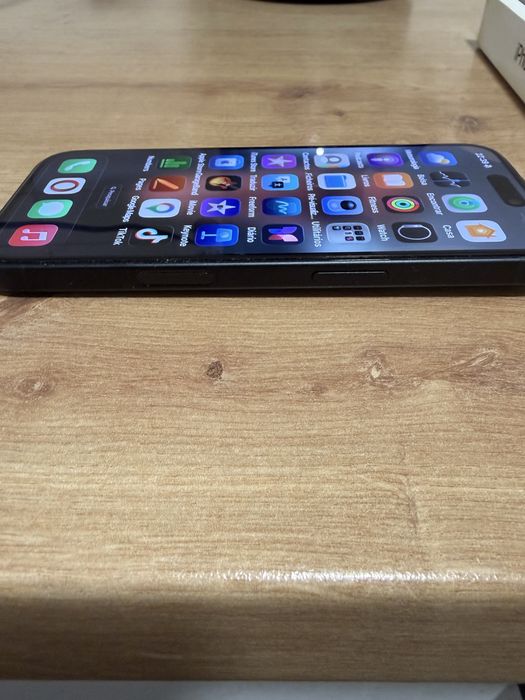 Iphone 16 praticamente como novo