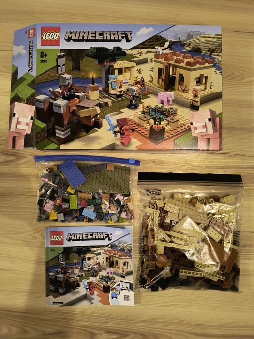 LEGO 21160 Minecraft Najazd Złosadników