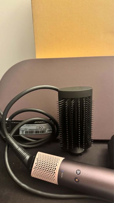 Dyson Airwrap Co-anda 2