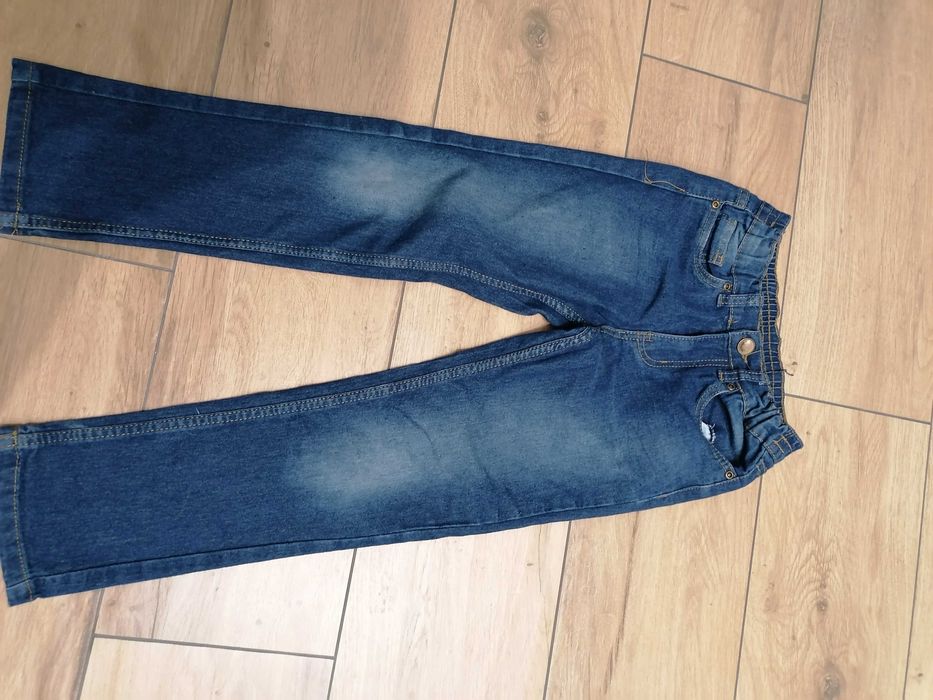 Spodnie chłopięce i bluzka