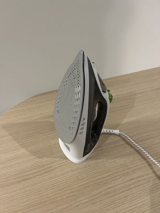Ferro de engomar a vapor HOFFEN (como novo)