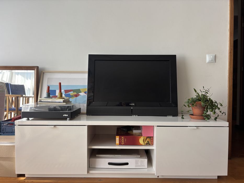 Vendo móvel TV