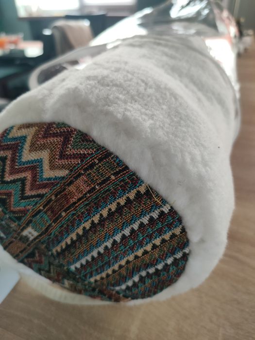 Подушка валик з овечої вовни
