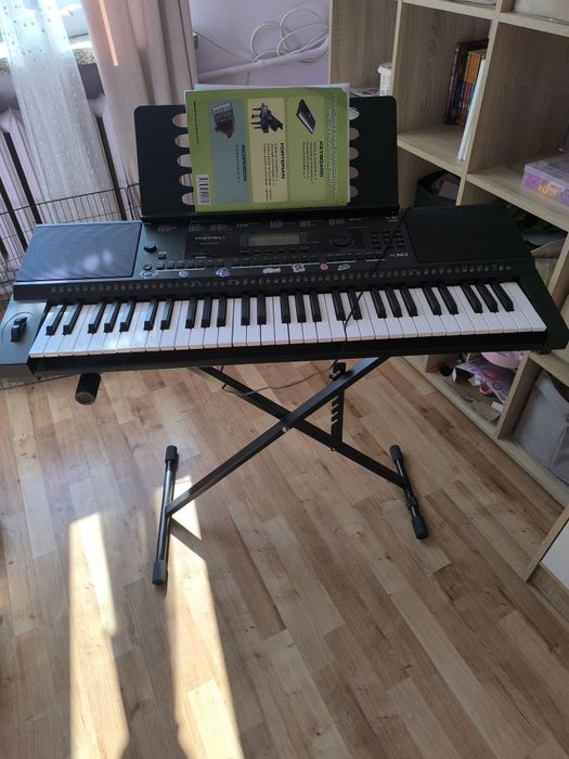 Keyboard Medeli M361 + statyw
