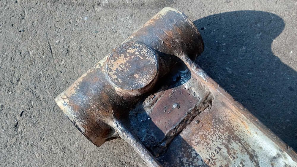 Mecalac, Case, Volvo, JCB - spawanie elementów żeliwnych - żeliwo -