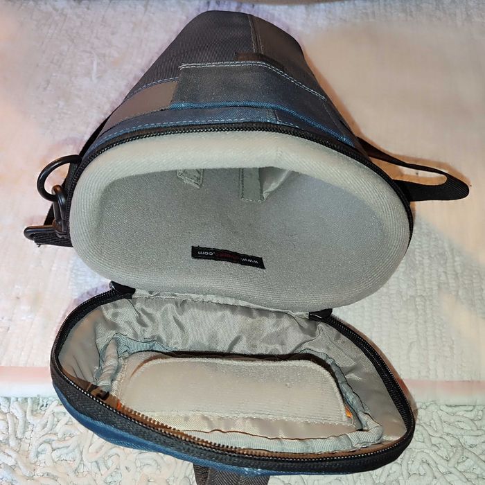 Estojo para máquina fotográfica Lowepro (para DSLR etc Canon Nikon..)