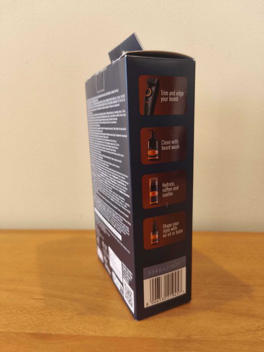 Aparador Barba Pro Max com 3 Pentes Gillette NOVO SELADO