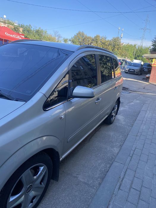 Opel zafira 2006