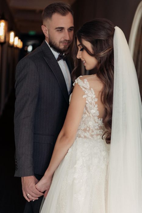 Весільна сукня Eva Lendel (салон CRYSTAL)