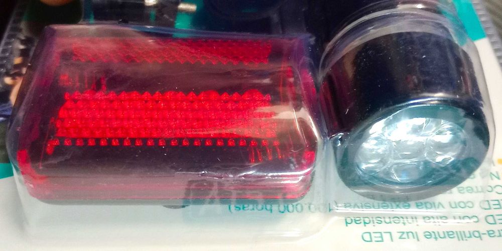 Kit Lanterna farol LED + luz presença bicicleta