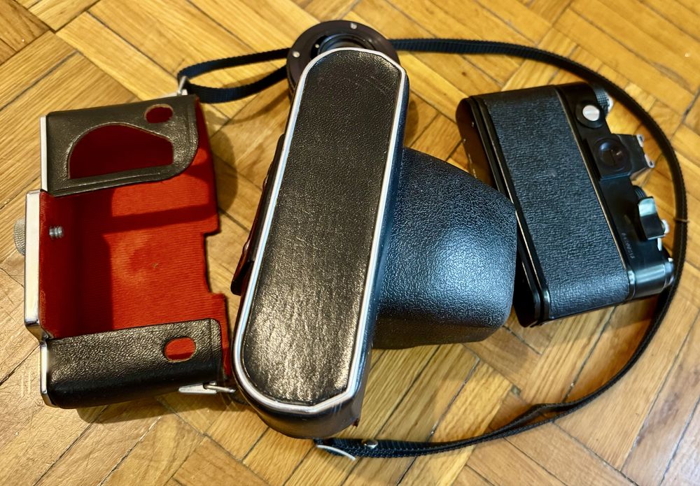 Zenit 12XP Film Camera with Helios-44M-4 2/58 Case USSR black