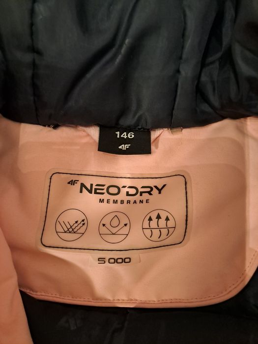 Kurtka zimowa 4F rozmiar 146
