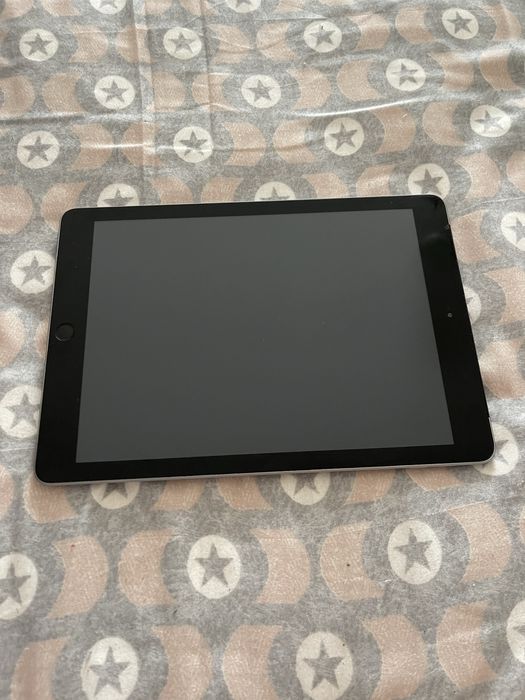 Продам IPad 6 32 gb та  принтер для чеків