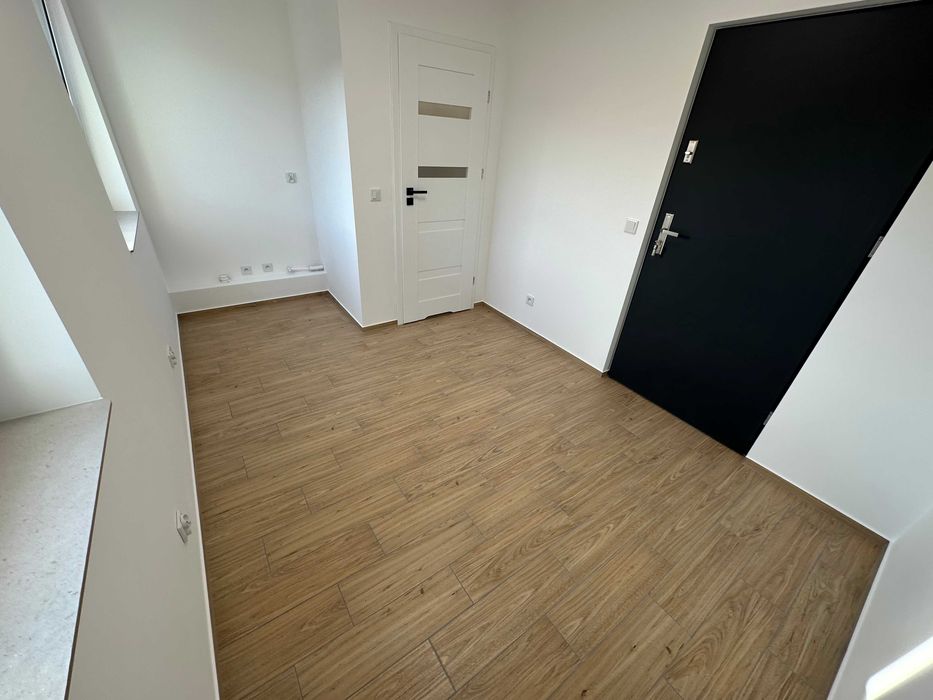 Nowy Gabinet / Biuro na wynajem 10 m2 z miejscami parkingowymi