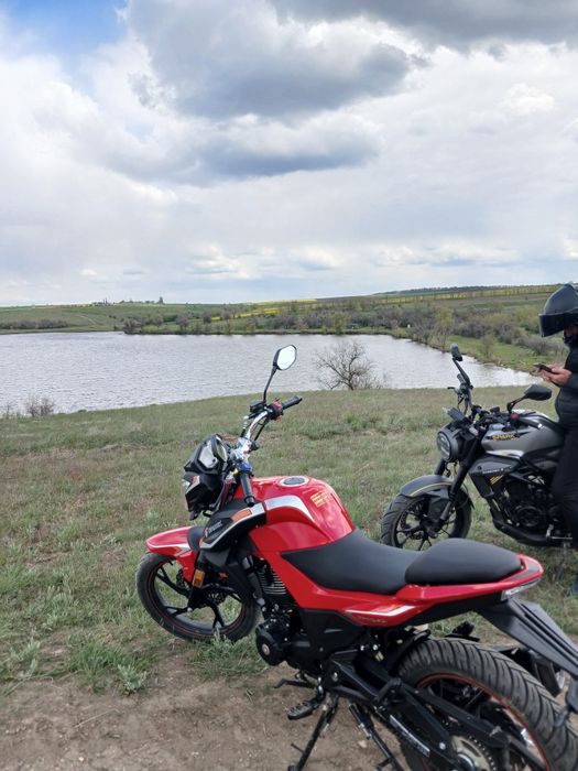 Мотоцикл SPARK SP200 R30