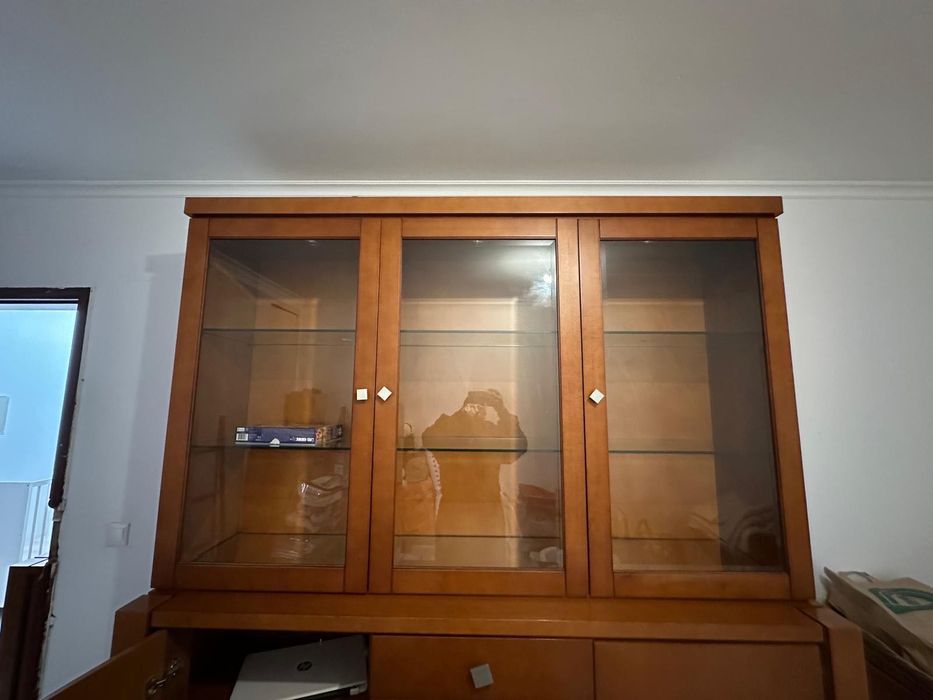 Aparador de sala cerejeira