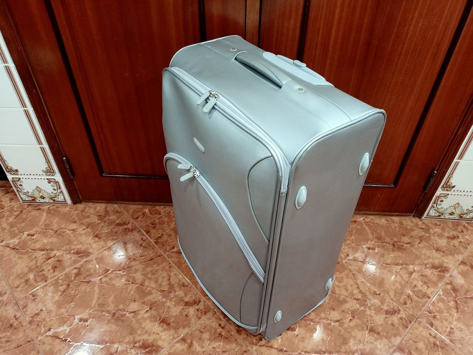 Mala malas de porão até 23 kg viagem casa quarto apartamento vivenda carro cozinha.