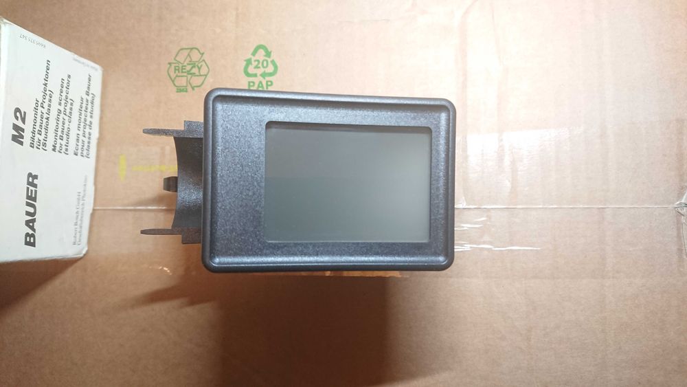 Bauer M2 ekran do projektor 8mm super 8 studyjny