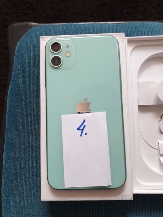 Айфон 11. Память 64 гб.