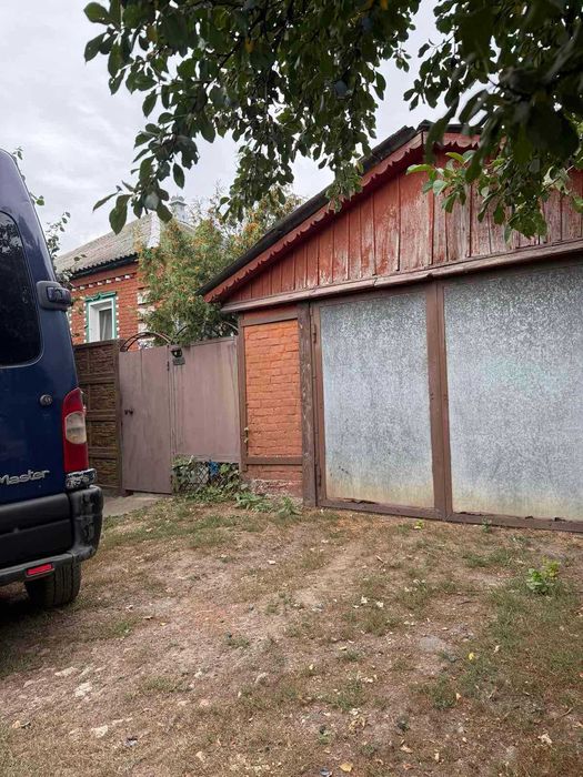 Продам капітальний будинок від власника
