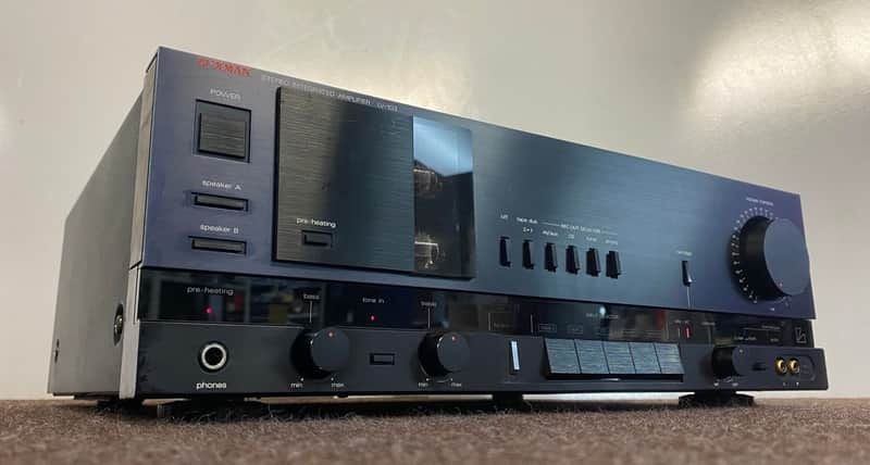 Luxman LV-103 гибридный усилитель,лампово-транзисторний.