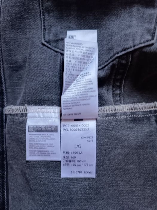 Джинсова куртка Levis Limited Edition «Radical Love»